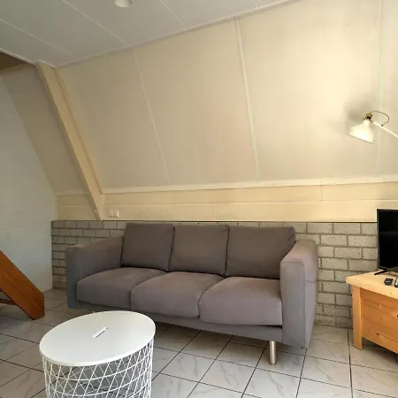 Ferienhaus Cosy In With Balcony Terrace